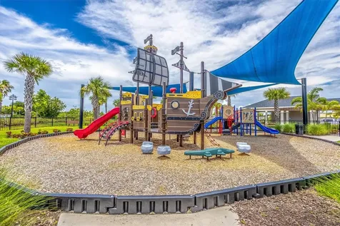 5718 Los Robles Court Palmetto FL 34221
