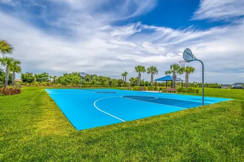 5718 Los Robles Court Palmetto FL 34221