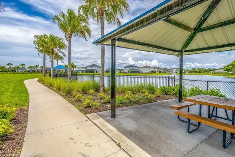 5718 Los Robles Court Palmetto FL 34221