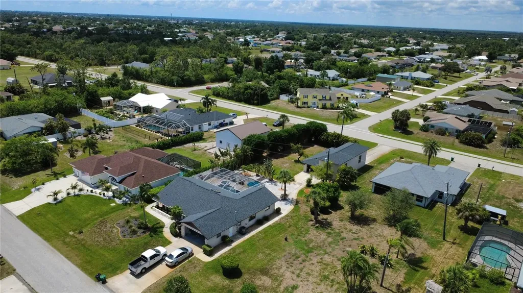 9438 Crugar Englewood FL 34224