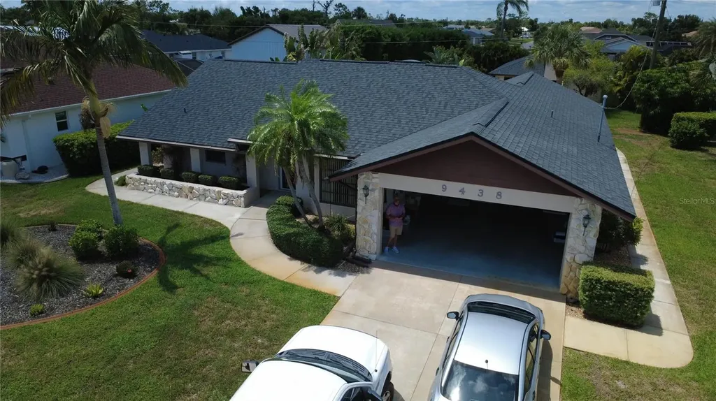 9438 Crugar Englewood FL 34224