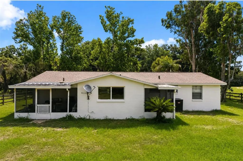 12631 Hobson Simmons Road Lithia FL 33547