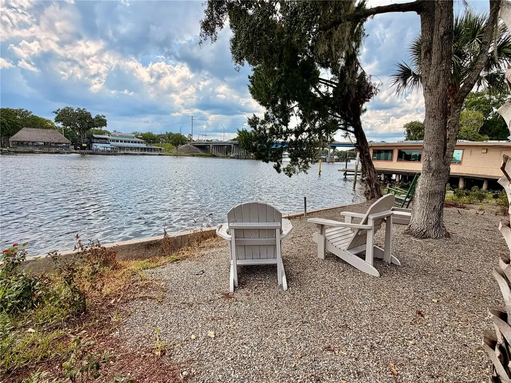 1570 Riveredge Court Astor FL 32102
