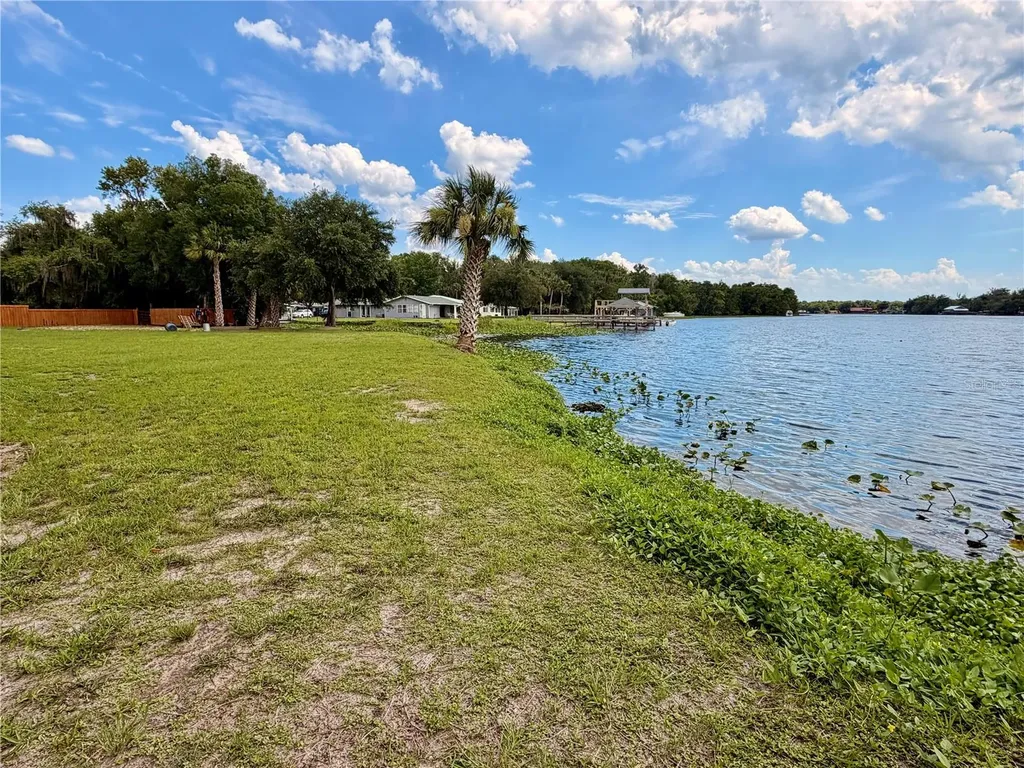 1570 Riveredge Court Astor FL 32102