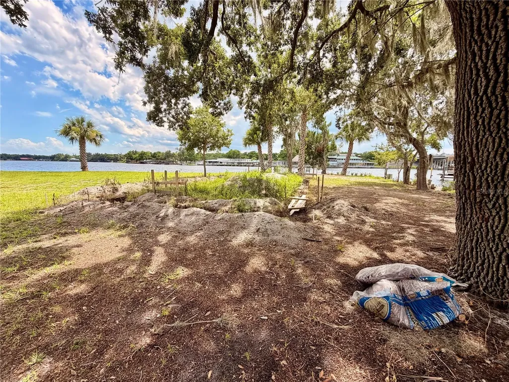 1570 Riveredge Court Astor FL 32102