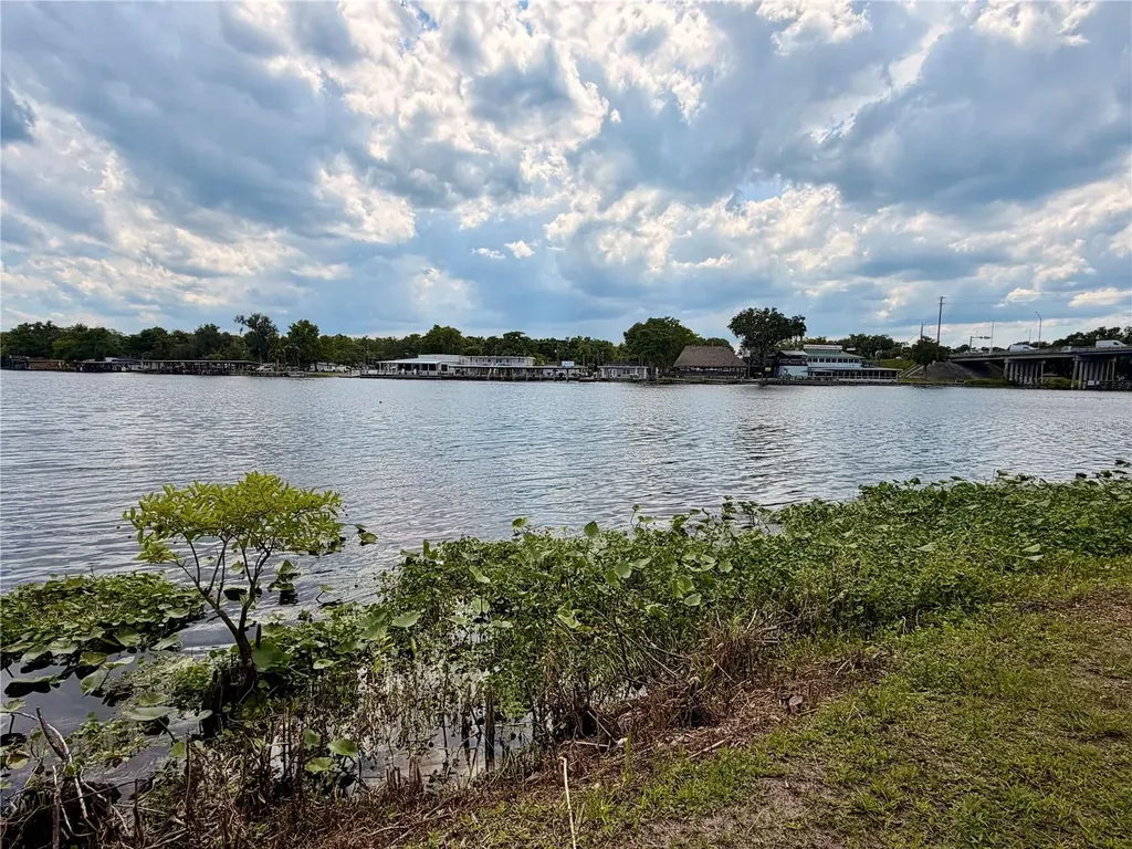 1570 Riveredge Court Astor FL 32102