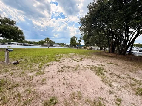 1570 Riveredge Court Astor FL 32102
