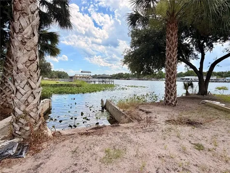 1570 Riveredge Court Astor FL 32102
