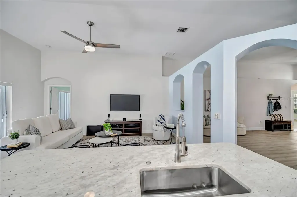 809 Addison Drive NE St Petersburg FL 33716
