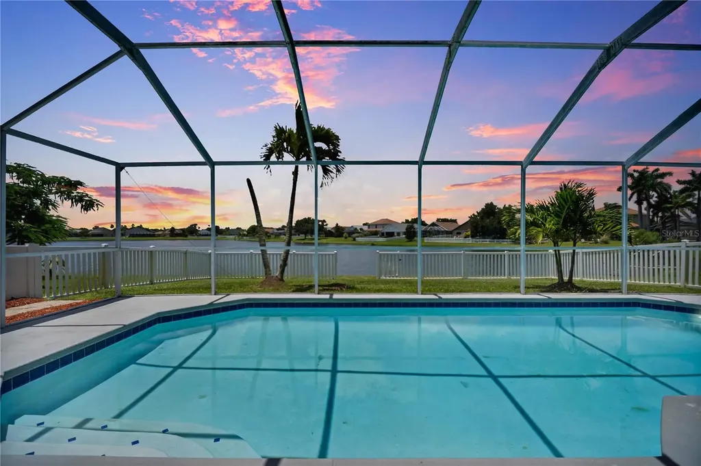 809 Addison Drive NE St Petersburg FL 33716