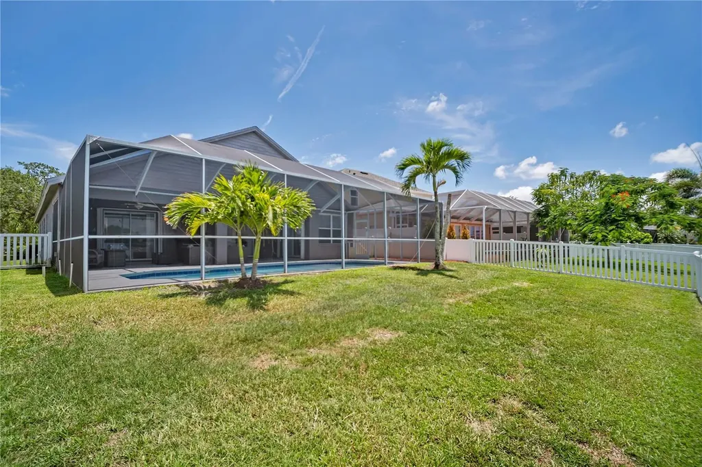 809 Addison Drive NE St Petersburg FL 33716