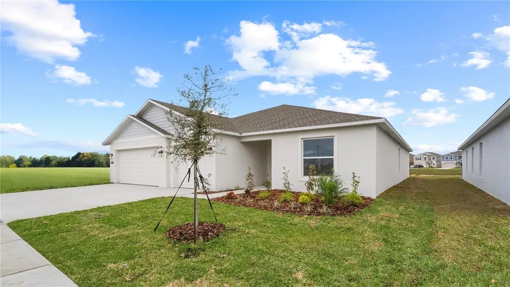 2085 Lasso Loop Eagle Lake FL 33839