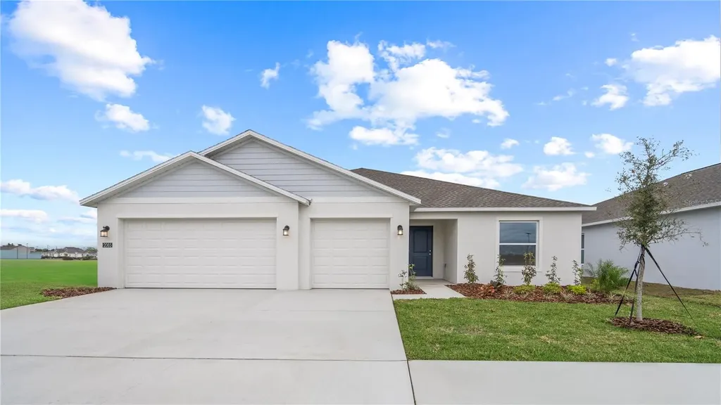 2085 Lasso Loop Eagle Lake FL 33839