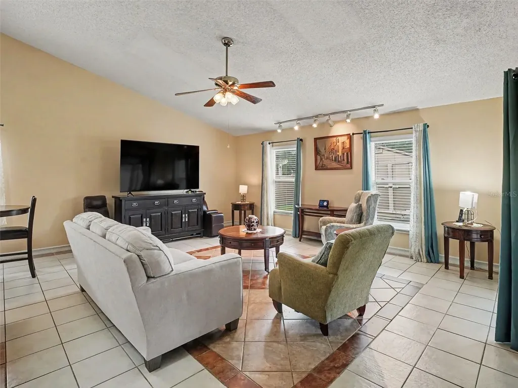 400 Misty Meadow Drive Ocoee FL 34761