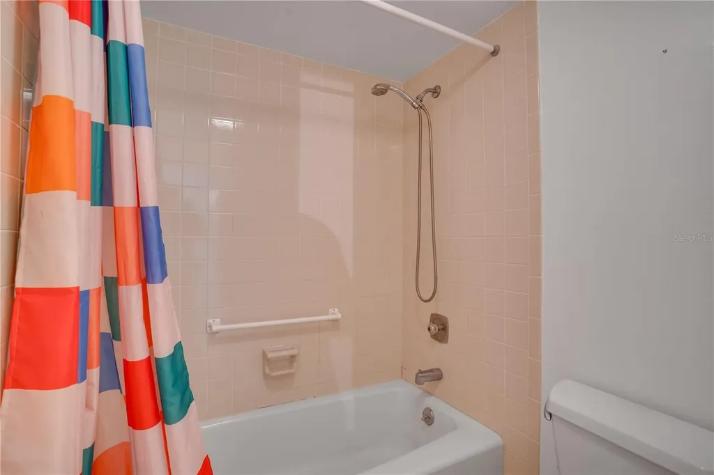 5940 Pelican Bay Plaza S St Petersburg FL 33707