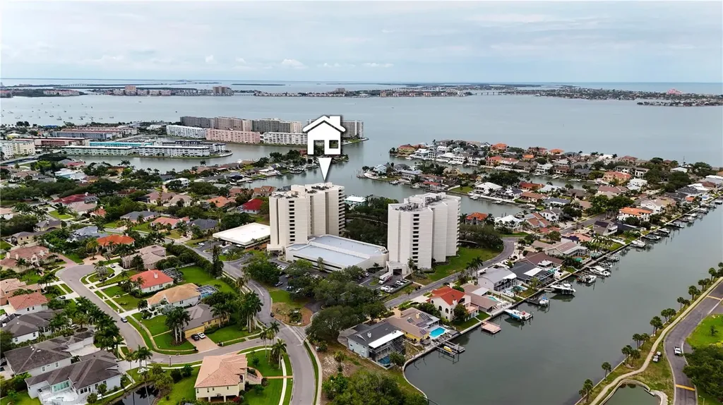 5940 Pelican Bay Plaza S St Petersburg FL 33707