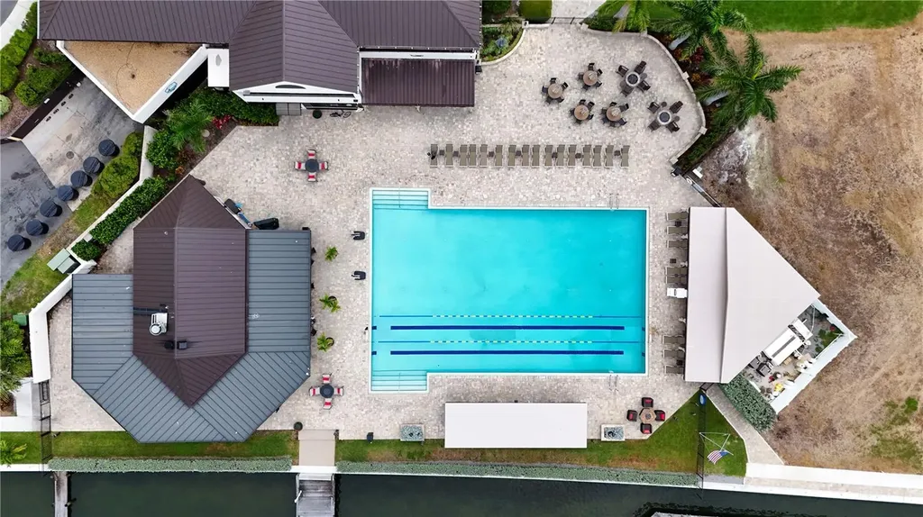 5940 Pelican Bay Plaza S St Petersburg FL 33707