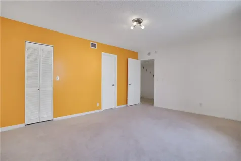 5940 Pelican Bay Plaza S St Petersburg FL 33707