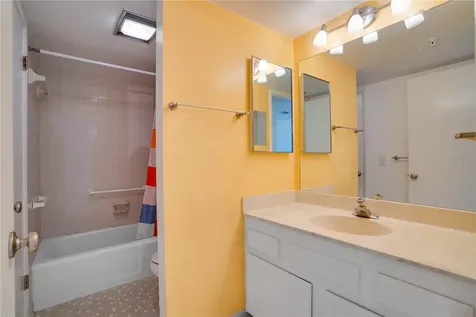 5940 Pelican Bay Plaza S St Petersburg FL 33707