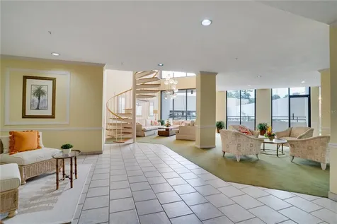 5940 Pelican Bay Plaza S St Petersburg FL 33707
