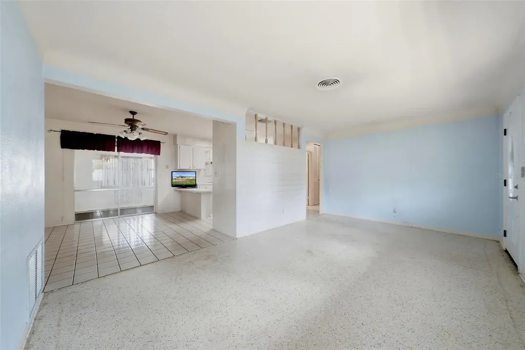 3360 70 Street N St Petersburg FL 33710