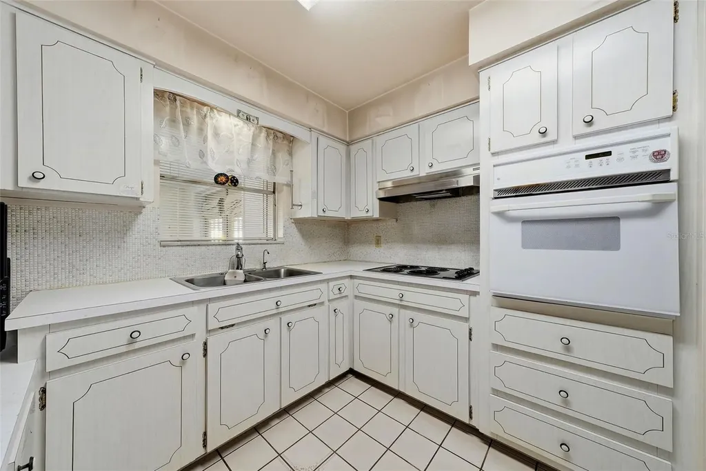 3360 70 Street N St Petersburg FL 33710