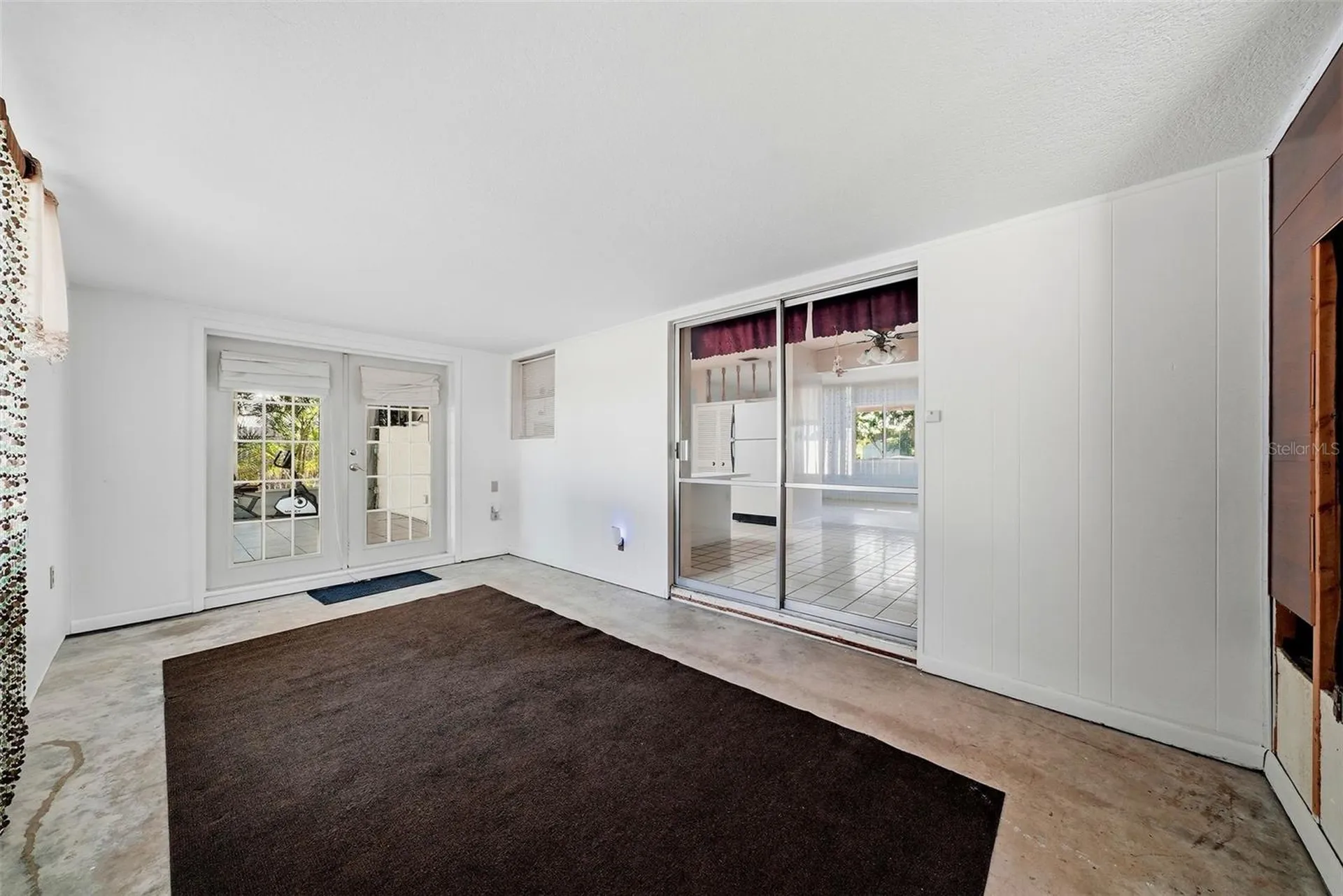 3360 70 Street N St Petersburg FL 33710