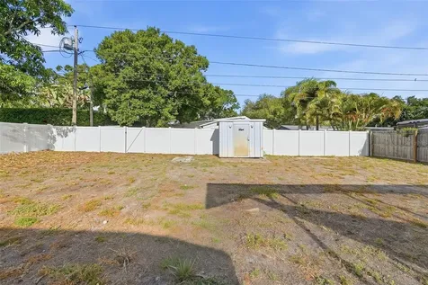 3360 70 Street N St Petersburg FL 33710