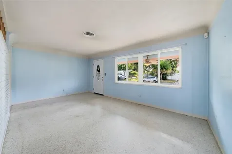 3360 70 Street N St Petersburg FL 33710