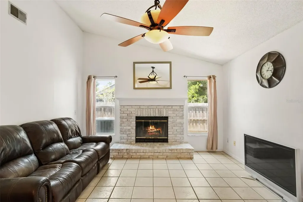 5543 Pine Street Mount Dora FL 32757