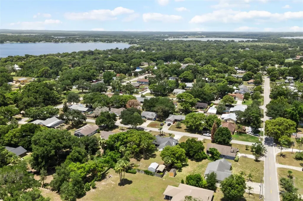 5543 Pine Street Mount Dora FL 32757