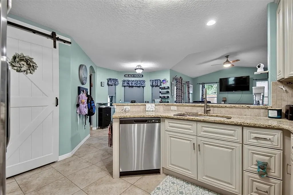 10 Larkspur Way Palm Coast FL 32137
