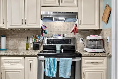 10 Larkspur Way Palm Coast FL 32137