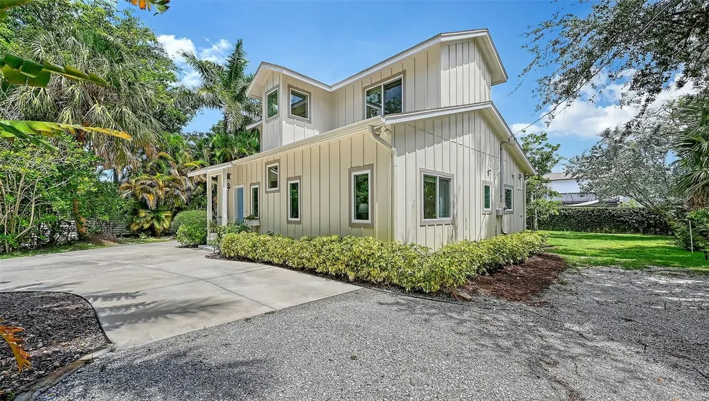 1631 Worrington Street Sarasota FL 34231