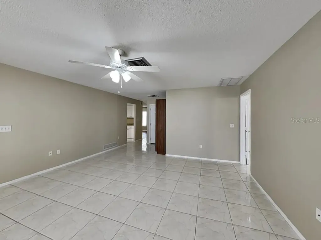 8900 Phyliss Avenue Sarasota FL 34231