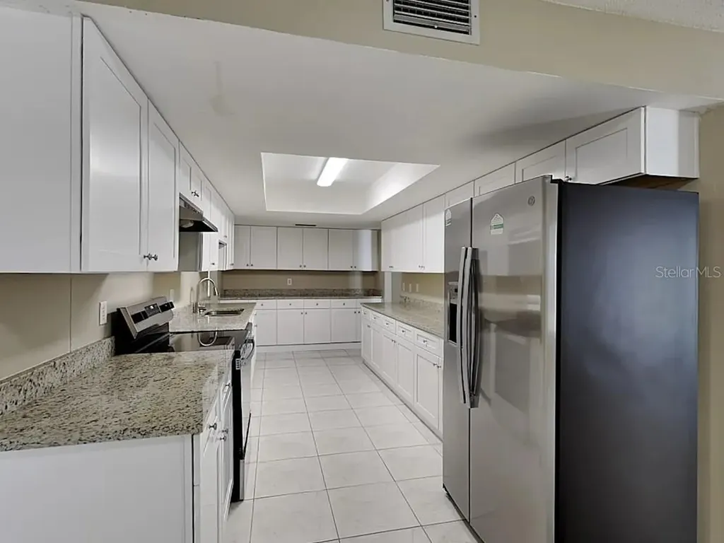 8900 Phyliss Avenue Sarasota FL 34231