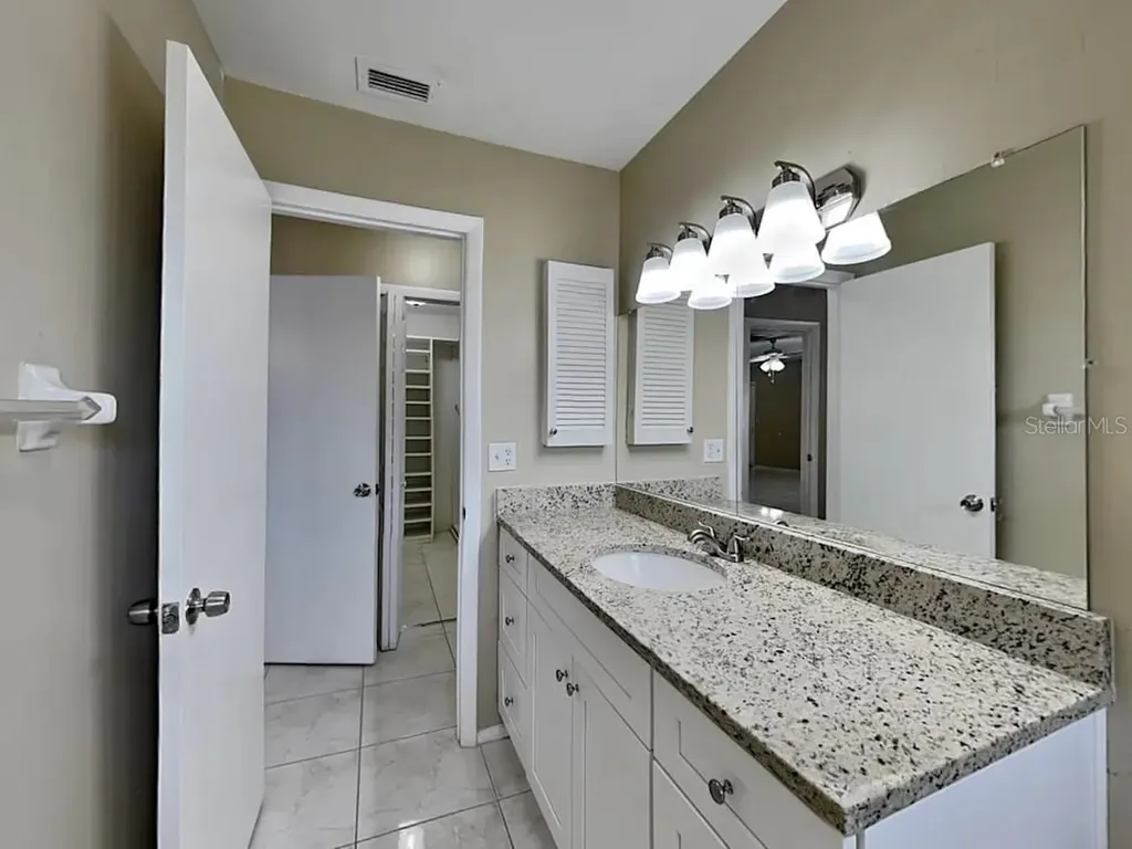 8900 Phyliss Avenue Sarasota FL 34231