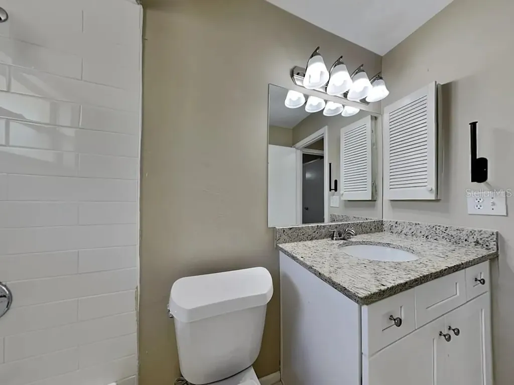 8900 Phyliss Avenue Sarasota FL 34231