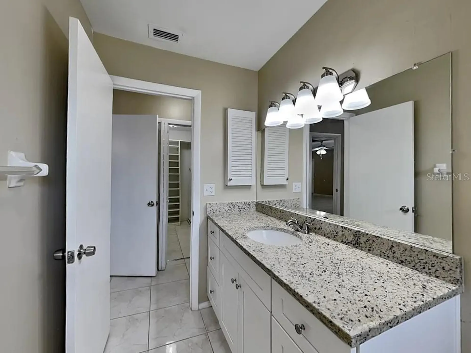 8900 Phyliss Avenue Sarasota FL 34231