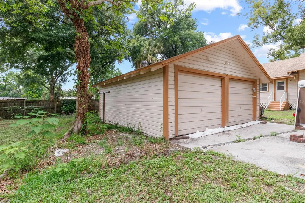 907 N Clark Street Plant City FL 33563