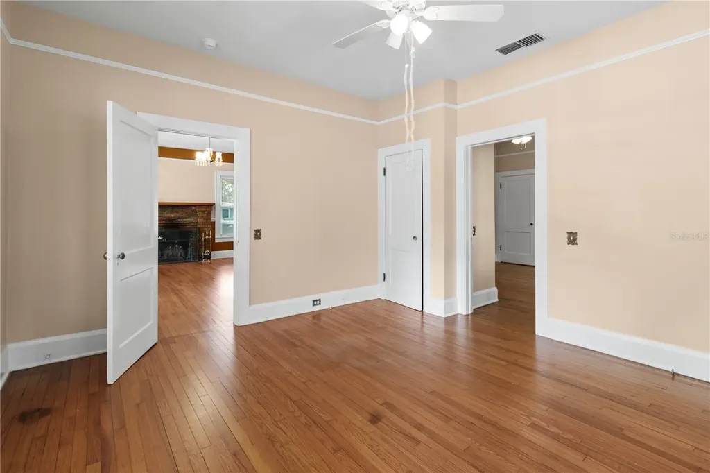 907 N Clark Street Plant City FL 33563