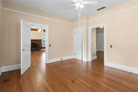 907 N Clark Street Plant City FL 33563