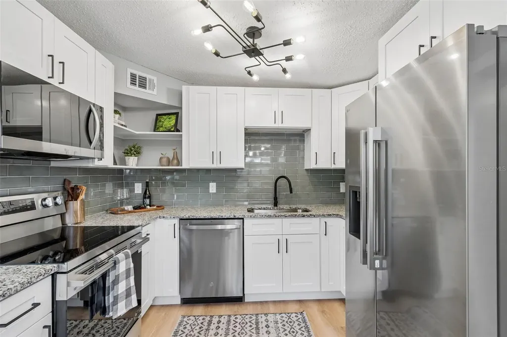 8828 91st Terrace Seminole FL 33777