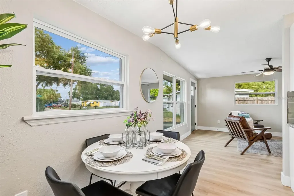 8828 91st Terrace Seminole FL 33777