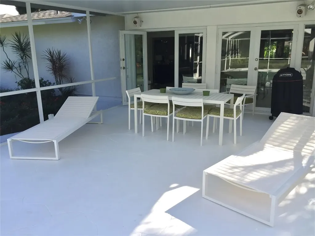 329 Bernard Avenue Sarasota FL 34243