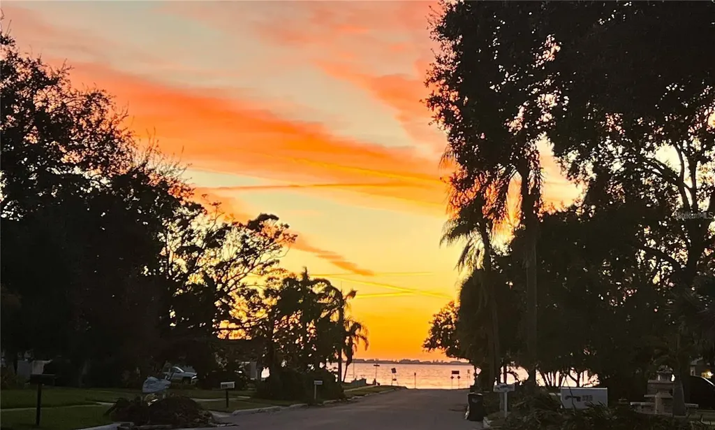 329 Bernard Avenue Sarasota FL 34243