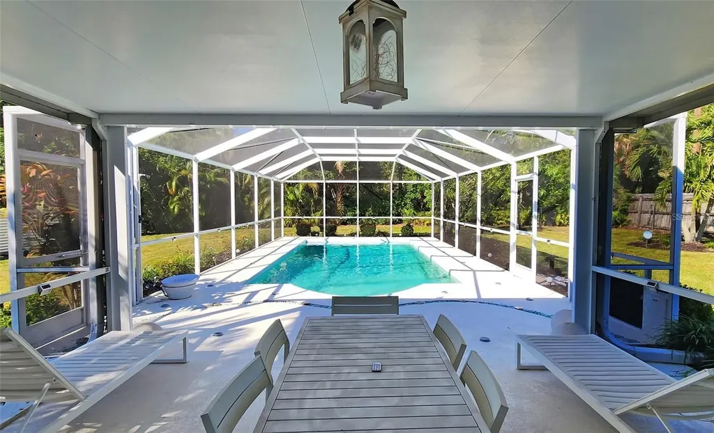 329 Bernard Avenue Sarasota FL 34243