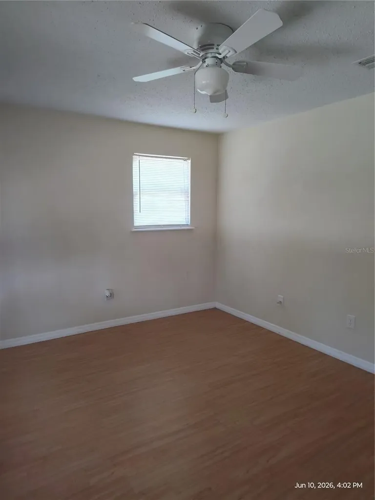 140 Bay Road Ocklawaha FL 32179
