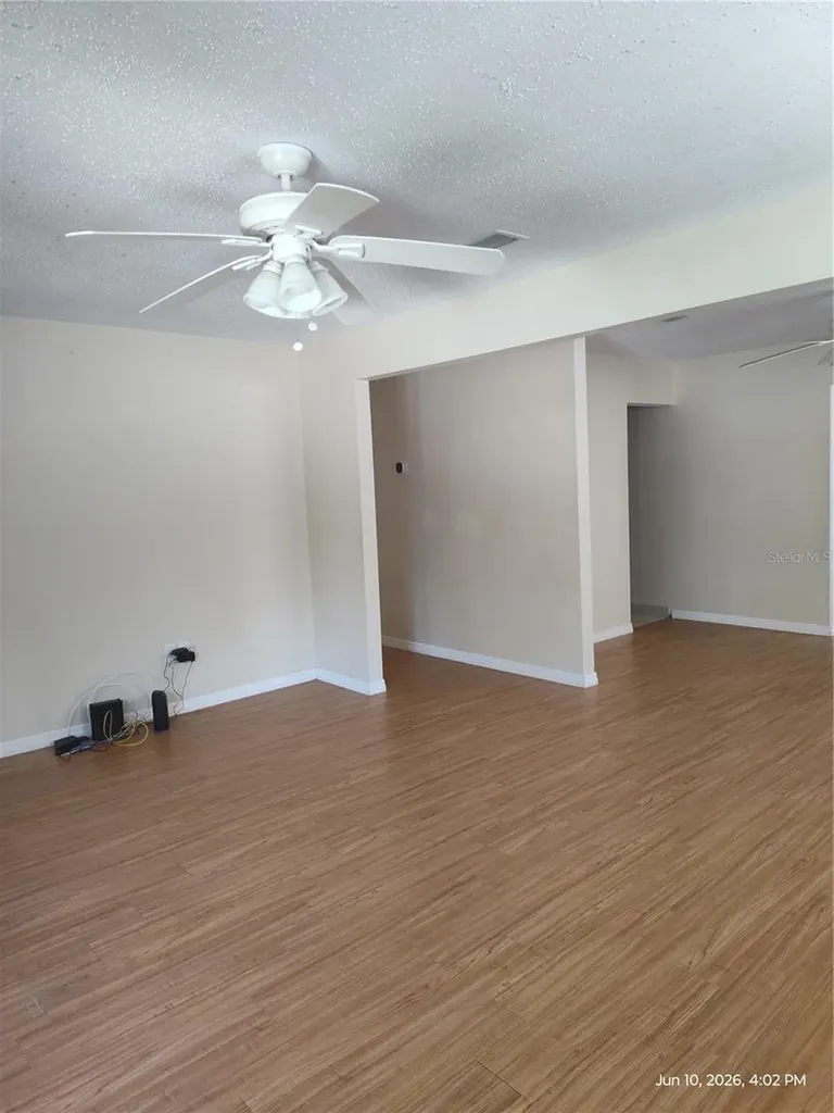 140 Bay Road Ocklawaha FL 32179