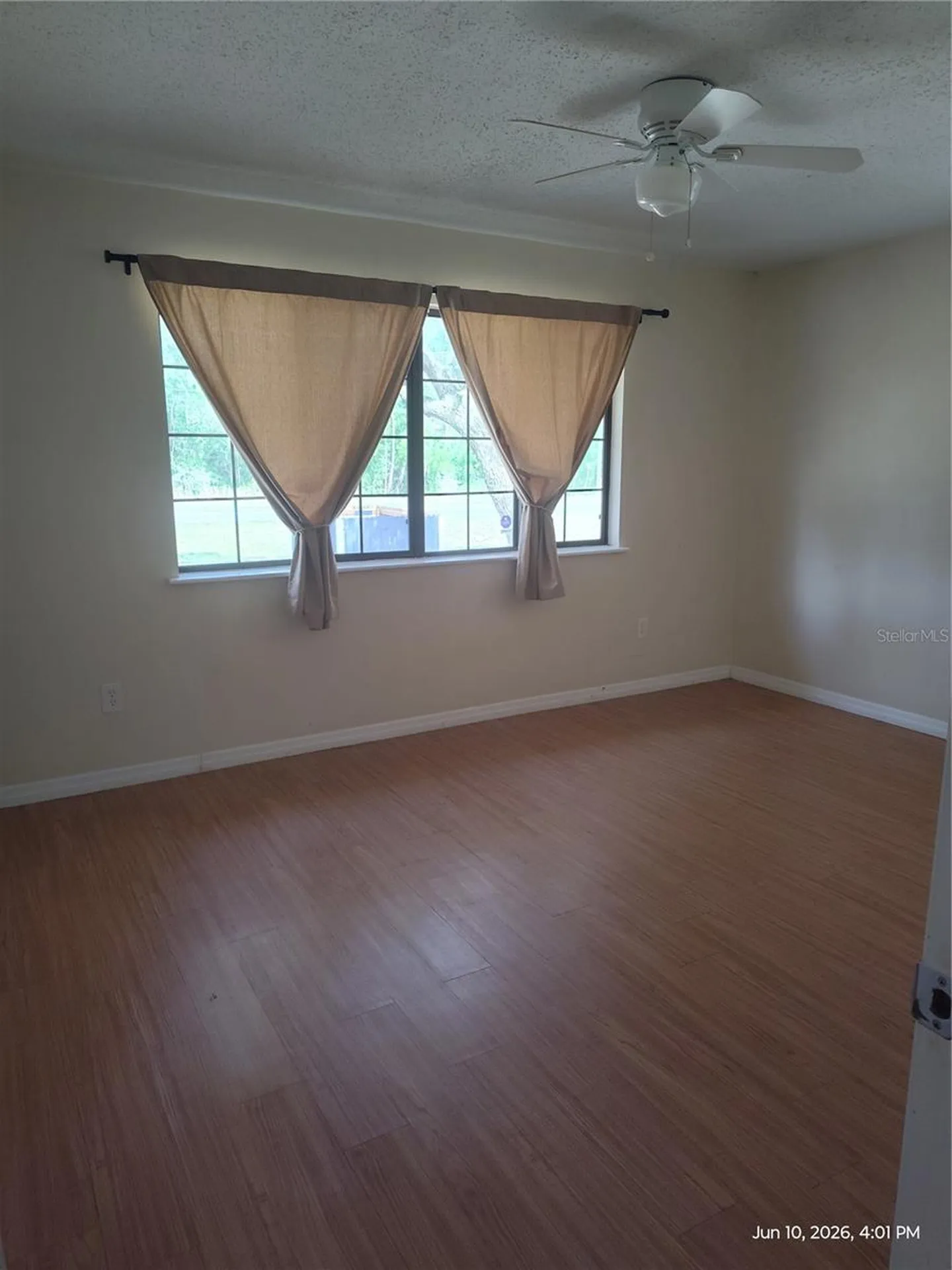 140 Bay Road Ocklawaha FL 32179